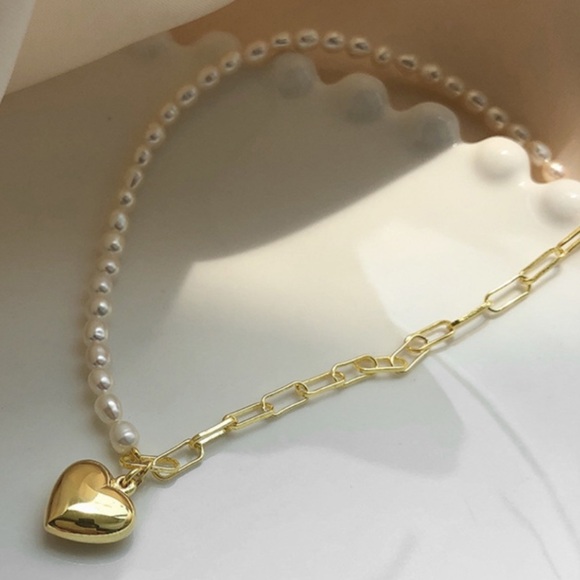 COPY - **NEW** 18K GOLD ELEGANT LOVE PEARL NECKLACE - Picture 4 of 5